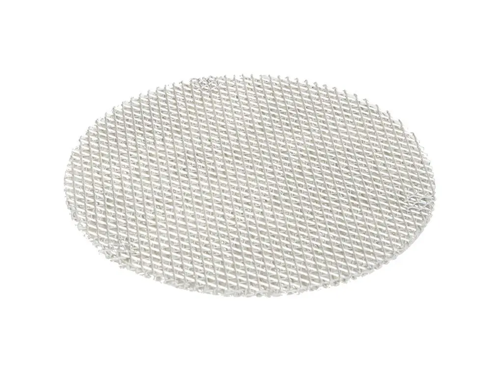 Metallischer Fettfilter mit runder Form, gefertigt von Fränkische, mit klar erkennbaren Maschenstrukturen. Ideal für Abzugshauben und Belüftungssysteme.